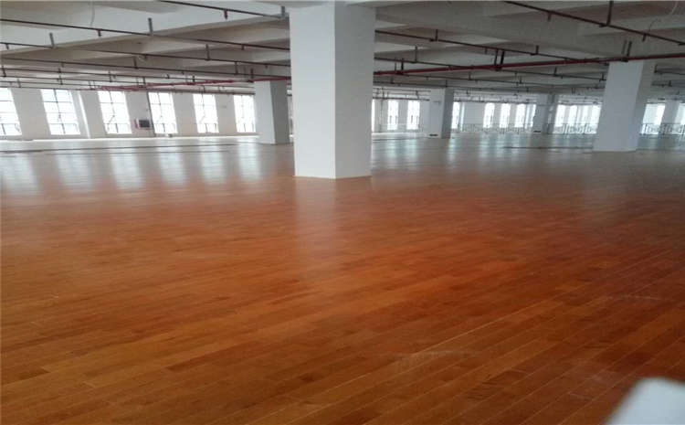橡膠木乒乓球館木地板哪個品牌好？