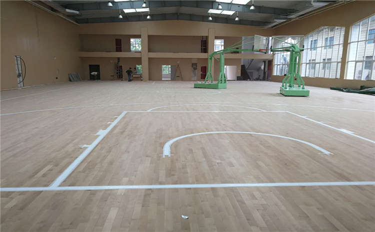 22厚運動體育地板怎么保養？