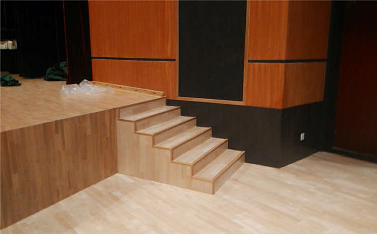 北京學校體育館實木地板多少錢一平米？