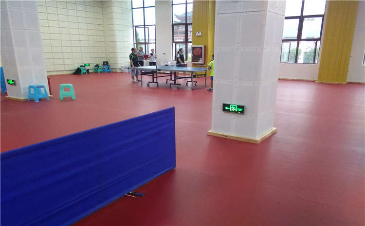 運動木地板價格那么高，利潤一定很高吧？